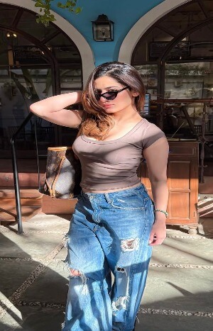 VIP call girl in Pune